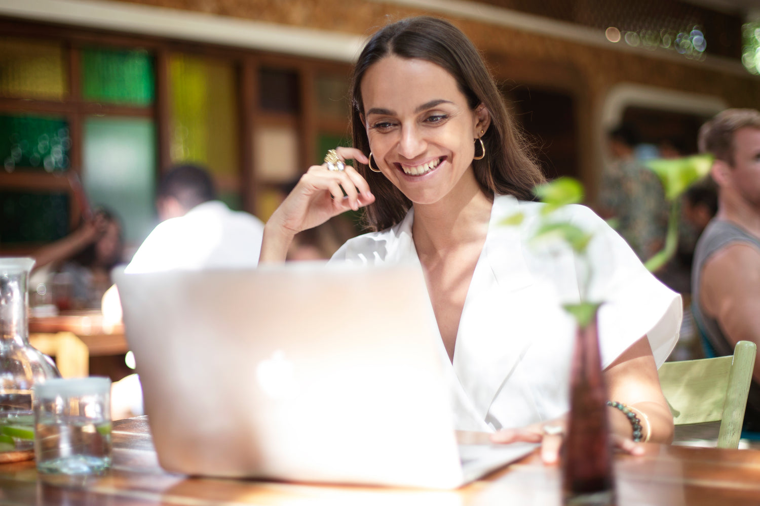 Doloris Schreiber, founder of The Gene Formula and certified functional genomic coach, supporting women with DNA-based personalized health strategies.